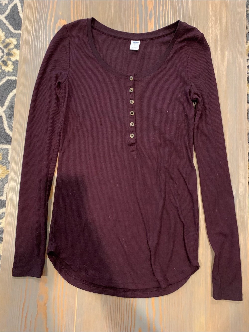 Women’s Old Navy Ribbed Henley Long-Sleeve Top in Plum